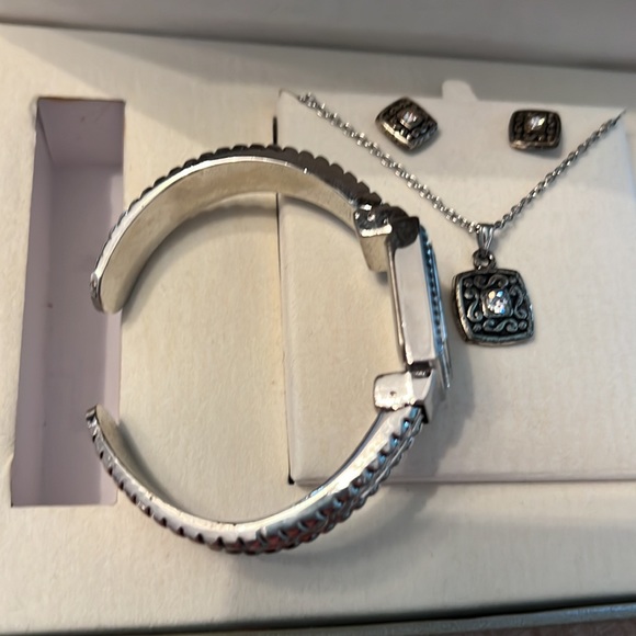 Cote d’ Azur watch set faux silver with mother of pearl inlay ,diamonds - Picture 2 of 3